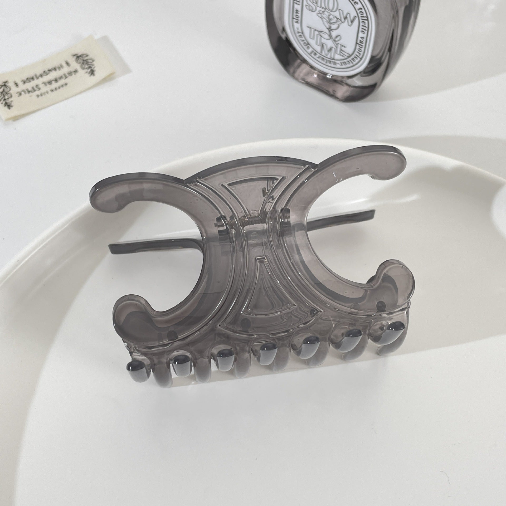 Wholesale Personality Fashion Advanced Sense Small People Fish Shark Clip